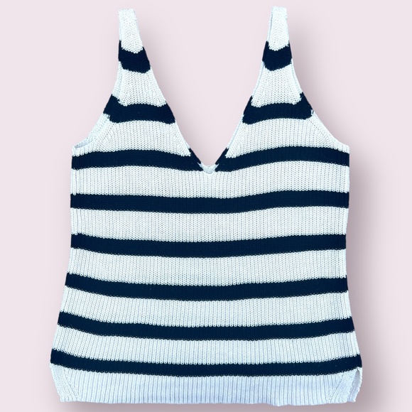 Self Contrast Nanette Light Knit Tank - Picture 3 of 7